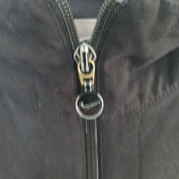 Nike Womens Zip Up Jacket XS 0-2 Black Green White Stripe On Sleeve - Picture 5 of 5